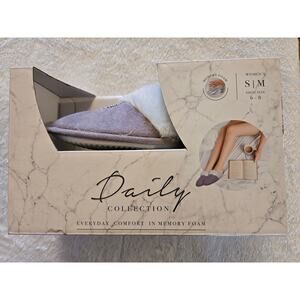 Daily Collections Women's Slide On Slippers Size S/M New